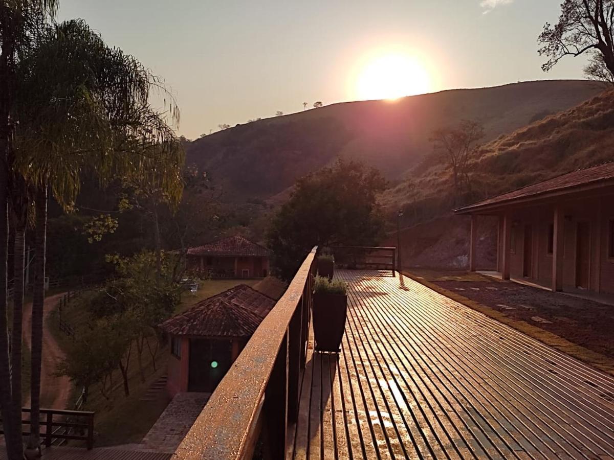 Pousada Estancia Shangri-La Кунья Экстерьер фото